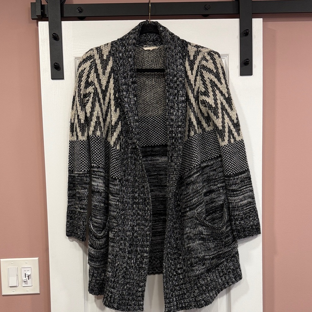 Women's Knit Black and Cream Open Front Cardigan